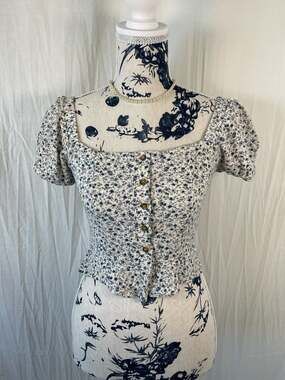 Ivy + Main Floral Puff Sleeve Smocked Peplum Blouse Sz M